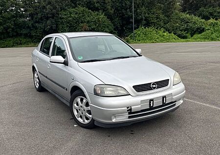 Opel Astra 1.6 Automatik -