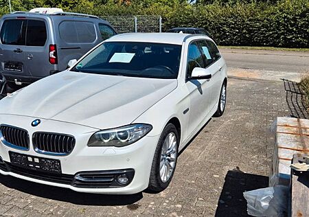 BMW 520d xDrive Touring Luxury Line