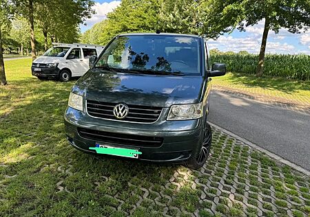 VW T5 Caravelle Volkswagen 2,5 tdi langversion