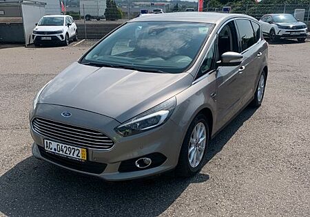Ford S-Max 2,0TDCi 132kW 4x4 Business Ed PowerShi...