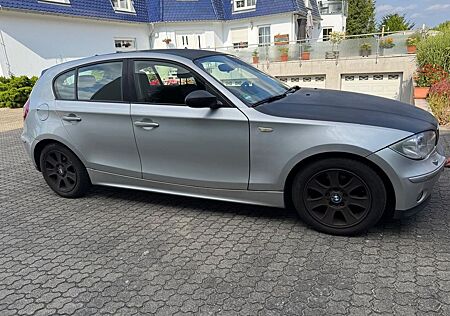 BMW 118d -Scheckheft / 1. Hand / Unfallfrei