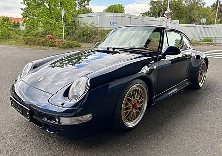 Porsche 993 Carrera 4S Coupé 6-GANG* TRAUMZUSTAND
