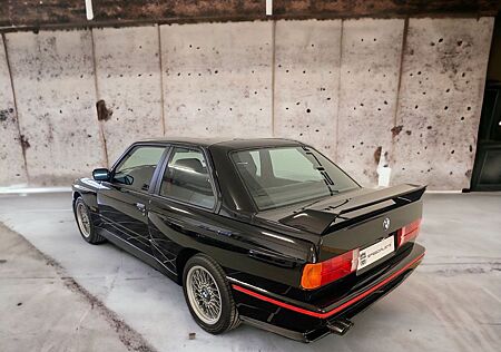 BMW M3 E30 Sport Evolution