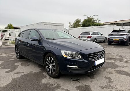 Volvo V60 Kombi Kinetic, Navi, Klimaautom. PDC, Kamera