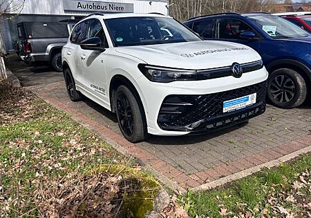 VW Tiguan Volkswagen 1.5 eTSI R-Line AHK Pano 20"