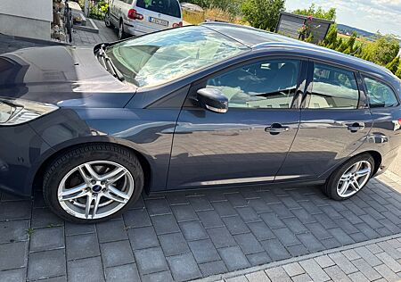 Ford Focus 1,0 EcoBoost 92kW SYNC Edition Turnier...