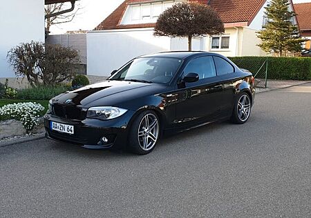BMW 118d Coupé | EZ 2012 | 143 PS | TÜV neu | Navi |