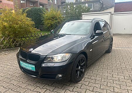 BMW 320i 320 Baureihe 3 Touring , *LEDER NAVI XENON*