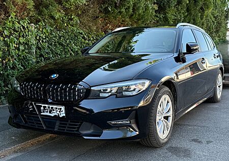BMW 318d Touring - Top Ausstattung