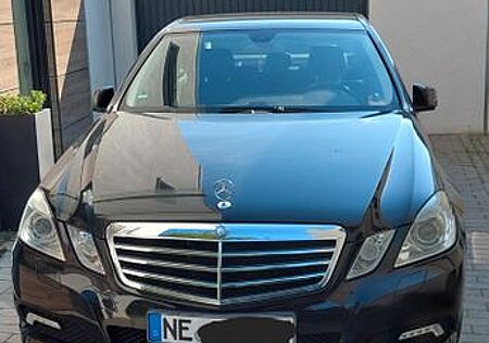 Mercedes-Benz E 250 CGI BlueEFFICIENCY AVANTGARDE AVANTGARDE