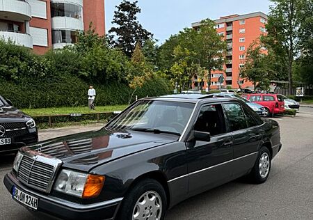 Mercedes-Benz 250