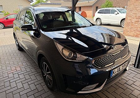 Kia Niro 1.6 GDI Hybrid Vision Plus Paket, AHK, SHZ