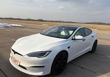 Tesla Model S Tri-Motor Allradantrieb Plaid Plaid