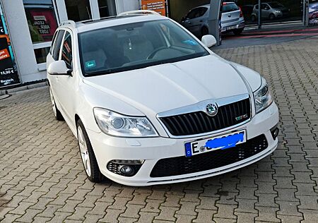Skoda Octavia 2.0 TDI DSG RS Combi RS
