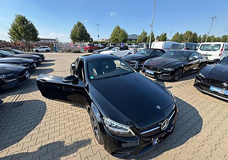 Mercedes-Benz C 180 Coupé AMG-Line Night Paket