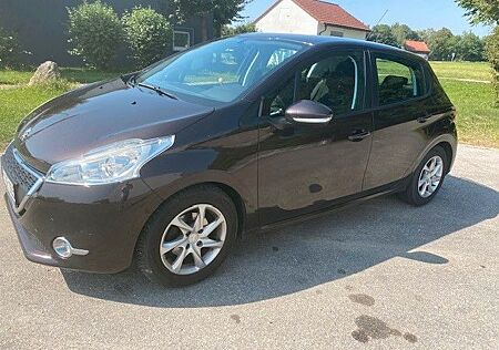 Peugeot 208 1.2 Active 82 VTi Active