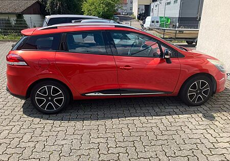 Renault Clio Grandtour Night & Day TCE 100 Eco2 Nigh...