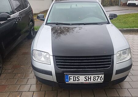 VW Passat Variant Volkswagen 2.0 Auto Basis Variant Basis