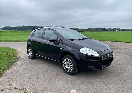Fiat Grande Punto 1.2 Active ZV Servo HU 02/27