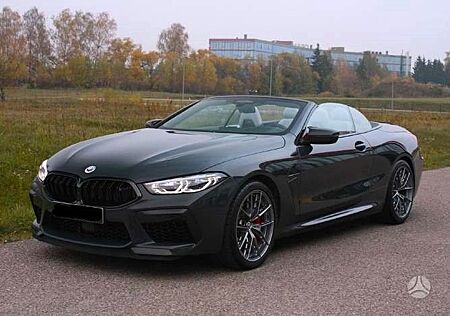 BMW M8 Competition xDrive Cabrio Competition