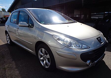 Peugeot 307 Tendance Lim. 1.6 HDi°Klimaanlage°1.Hand°