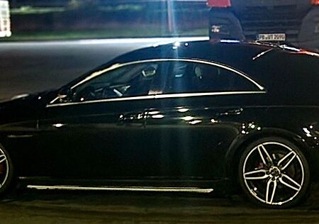 Mercedes-Benz CLS 500 -