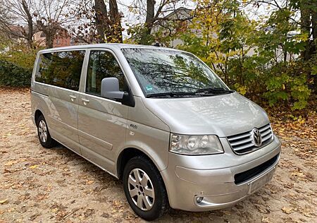 VW T5 Multivan Volkswagen 4Motion 2x Schiebetüren 131 PS