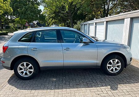 Audi Q5 2.0 - Leder, Kamera, Panoramadach. Standheiz.