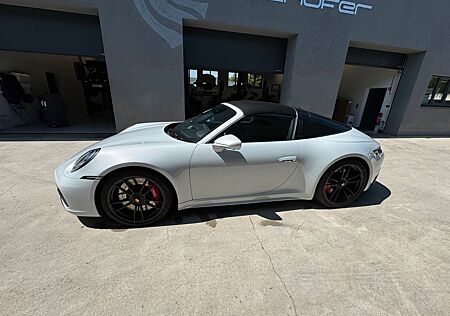 Porsche 992 TARGA 4 GTS