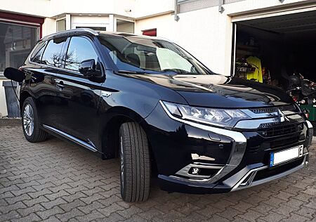 Mitsubishi Plug in Hybrid Outlander Plug-in Hybrid Outlander PHEV 2.4 PLUS Spirit