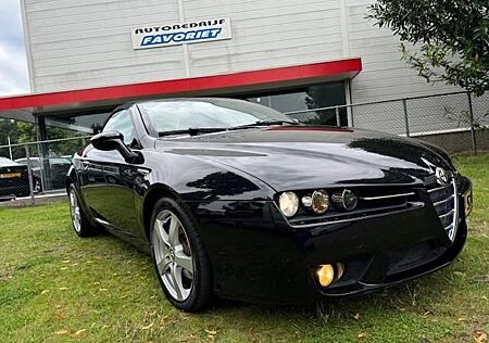 Alfa Romeo Spider 2.2JTS EXCLUSIVE 185PK/LEER/XENON/NAVI/