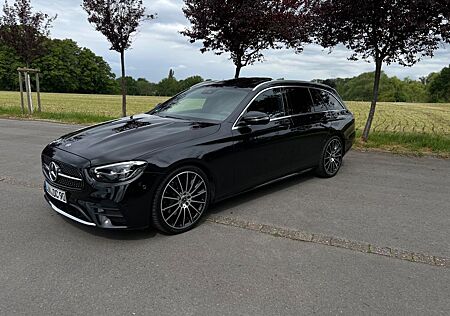 Mercedes-Benz E 220 d T Autom. -AMG-Line 20" AMG ,LED, Leder