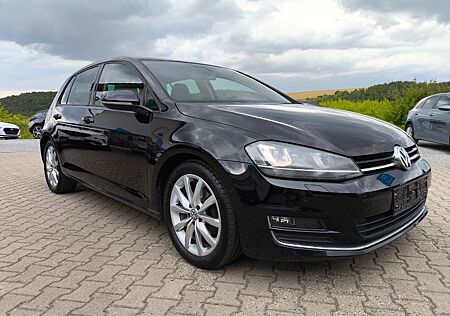 VW Golf Volkswagen VII 2.0TDI 110 KW Highline LED Navi PDC SHZ