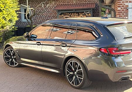 BMW 540d xDrive Touring A -