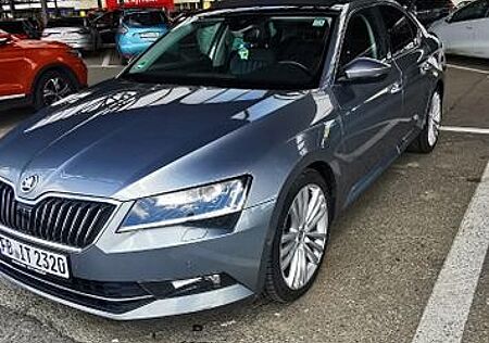 Skoda Superb 2.0 TDI DSG Style Style