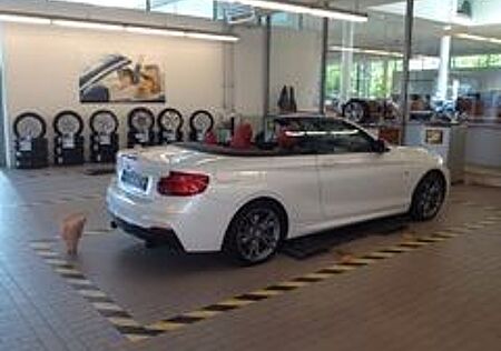 BMW 240 M240i xDrive Steptronic Cabrio -