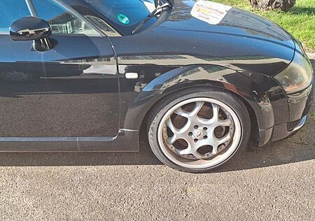 Audi TT Coupe 1.8T 132 kW -