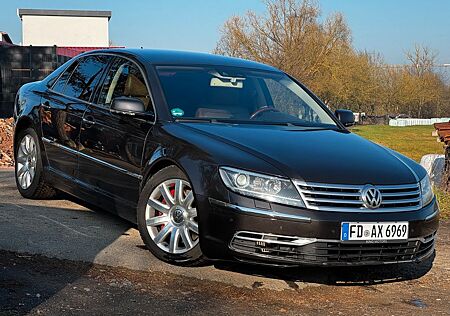VW Phaeton Volkswagen 4Motion*239PS*ACC*R-KAM*AHK*LEDER BRAUN*