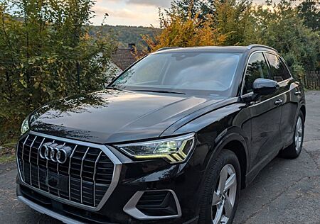 Audi Q3 35 TFSI S tronic -