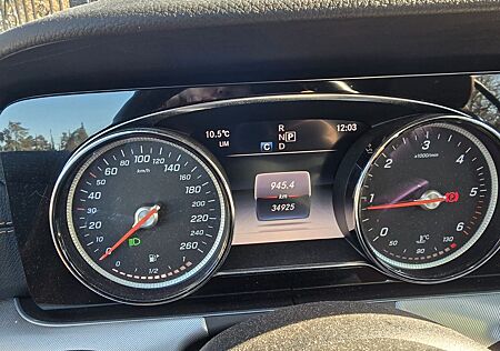 Mercedes-Benz E 220 d Autom. -
