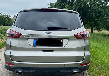 Ford S-Max 209PS;STANDHEIZUNG;KEYLESS GO;FERNLICHTASSISTENZ