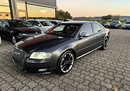 Audi S8 5.2 quattro