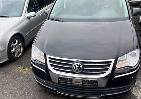 VW Touran Volkswagen 2.0 TDI 103kW DPF -