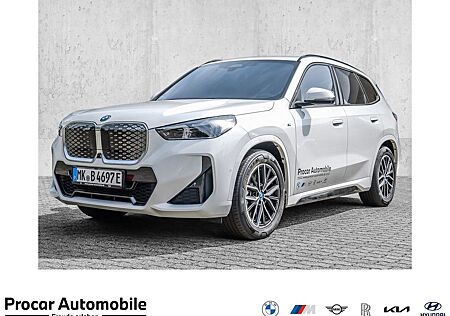 BMW iX1 xDrive30 M Sport AHK LED Comf.Pak. LM18