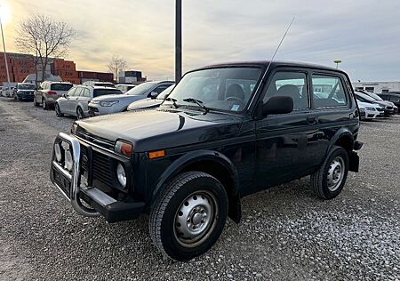 Lada Niva 4X4 Allrad TÜV 10/2026 Anhängerkupplung