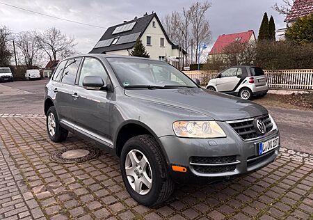 VW Touareg Volkswagen 2.5 R5 TDI Tiptronic Individual Indi...