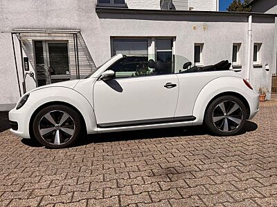 Volkswagen Beetle 1.6 TDI Cabriolet -