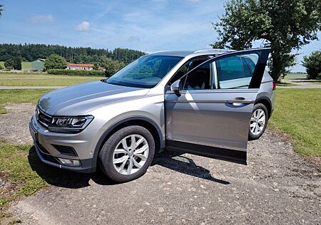 VW Tiguan Volkswagen 1.4 TSI DSG 4MOTION Highline, AHK