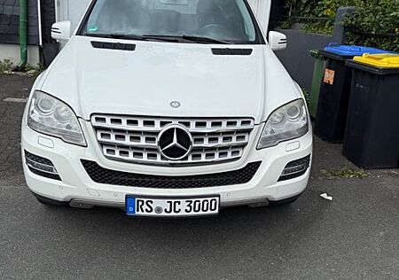 Mercedes-Benz ML 350 BlueTEC 4MATIC -