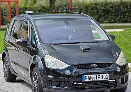 Ford S-Max 2,0 TDCi 103kW DPF Titanium Titanium